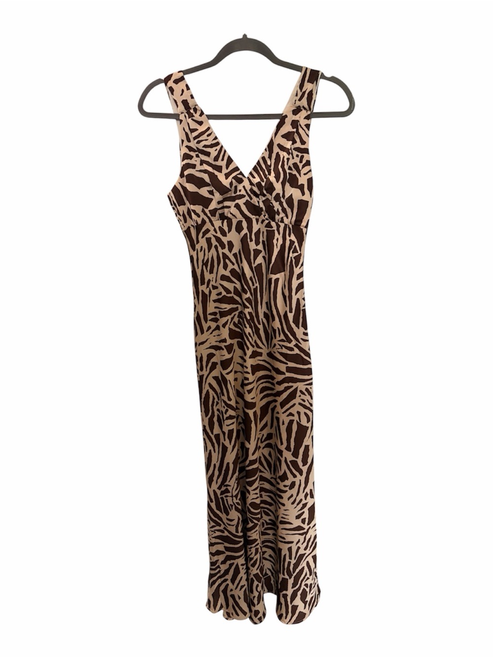 Sleeveless V-Neck Mika & Gala Dress in Brown Animal Print